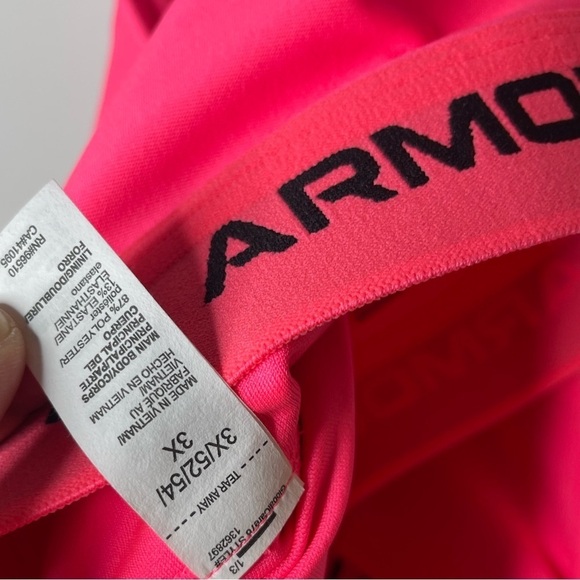 NWT Under Armour® Mid Crossback Sports Bra - Picture 8 of 10